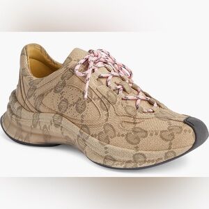 Gucci Run GG Supreme Sneaker 40